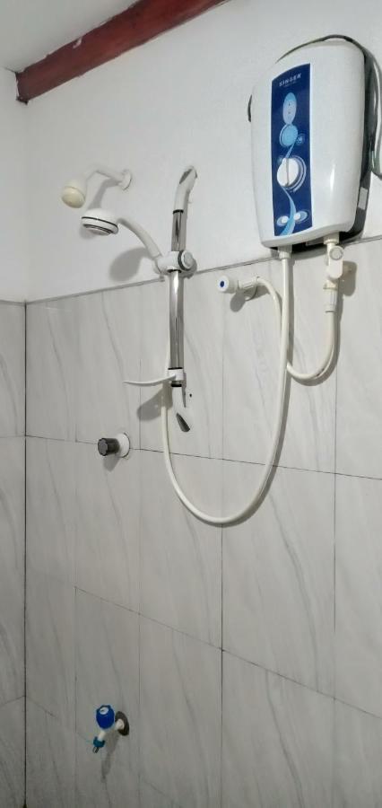סיגירייה The Traveller'S Hostel & Private Rooms מראה חיצוני תמונה