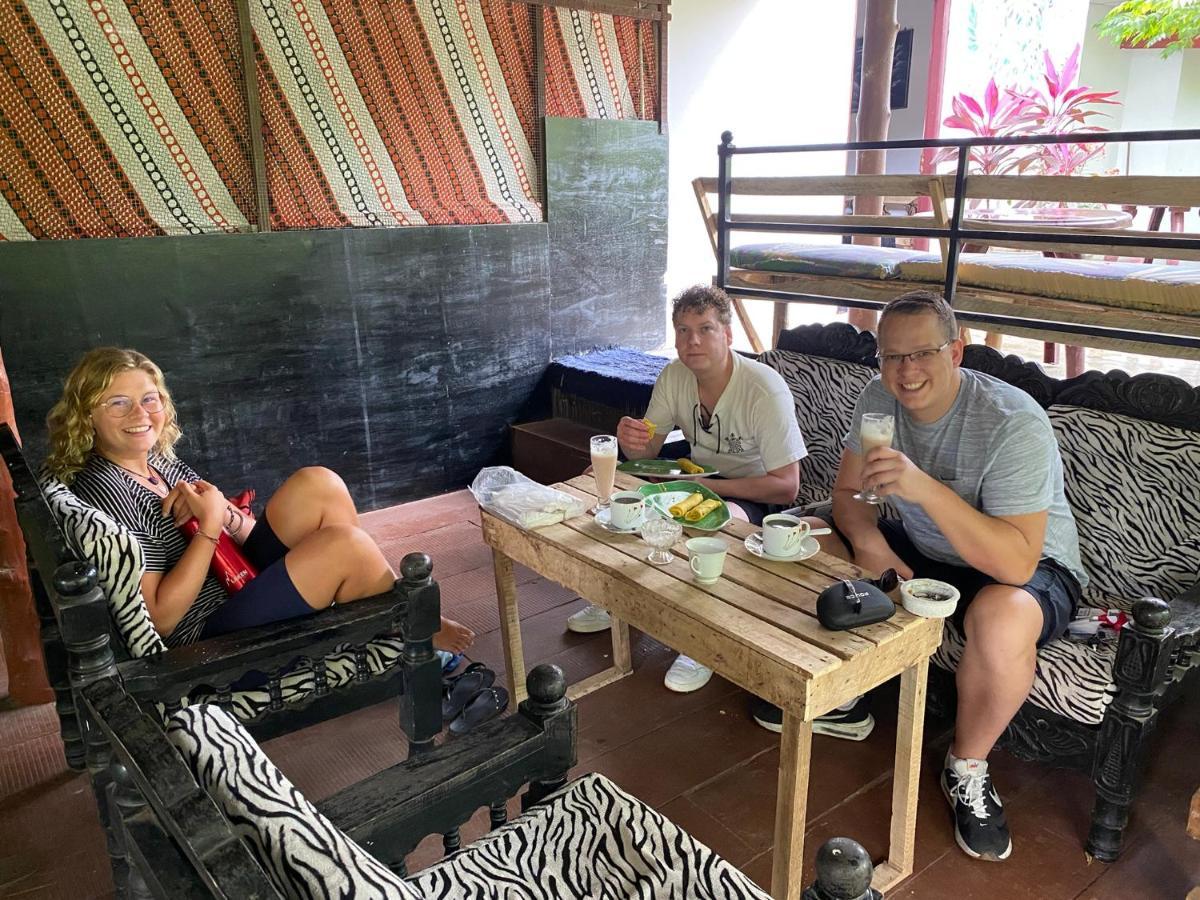 סיגירייה The Traveller'S Hostel & Private Rooms מראה חיצוני תמונה