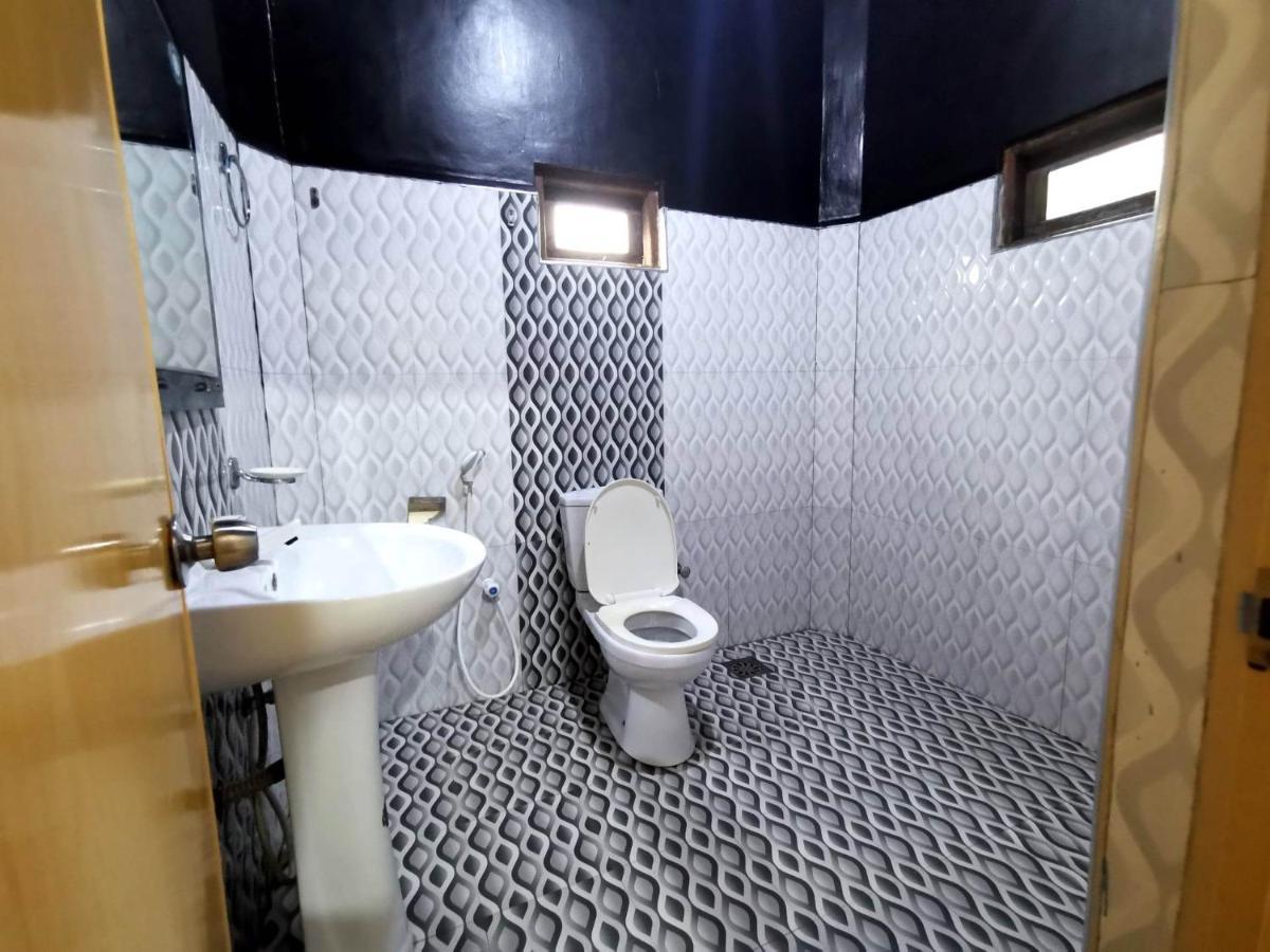 סיגירייה The Traveller'S Hostel & Private Rooms מראה חיצוני תמונה